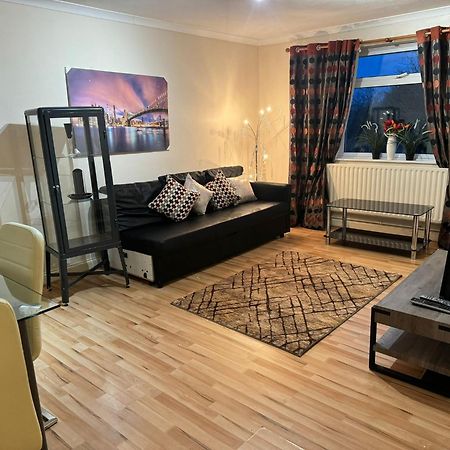 El Met Global Apartment Erith Esterno foto