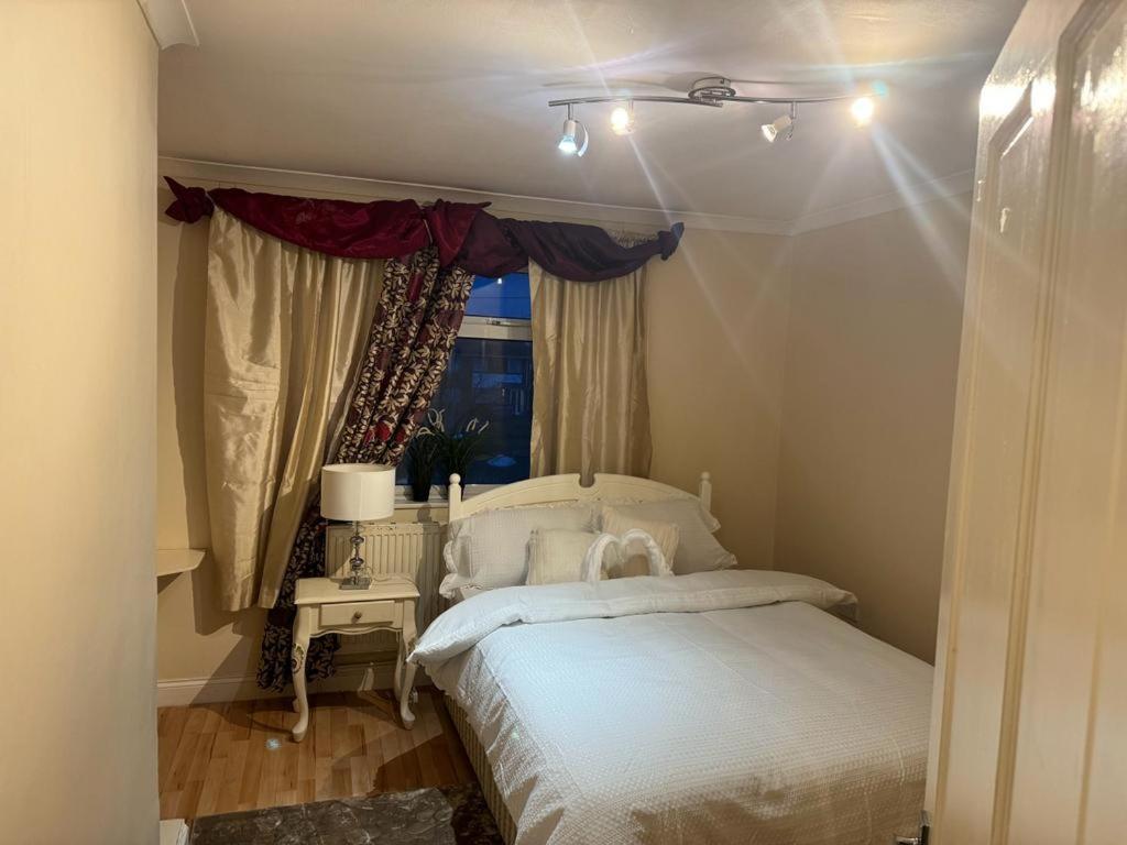 El Met Global Apartment Erith Esterno foto